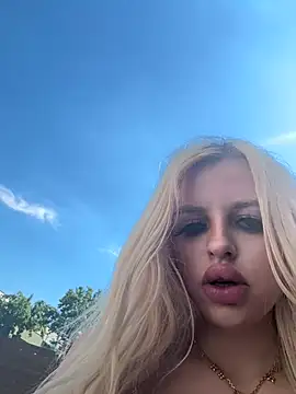 Snapshot of Steffi_Snowbunny chatting on June 24, 1:10 pm Steffi Snowbunny online show from June 24, 1:10 pm