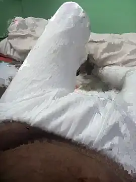 Snapshot of deshi8inch53 chatting on December 5, 6:04 pm deshi8inch53 online show from December 5, 6:04 pm