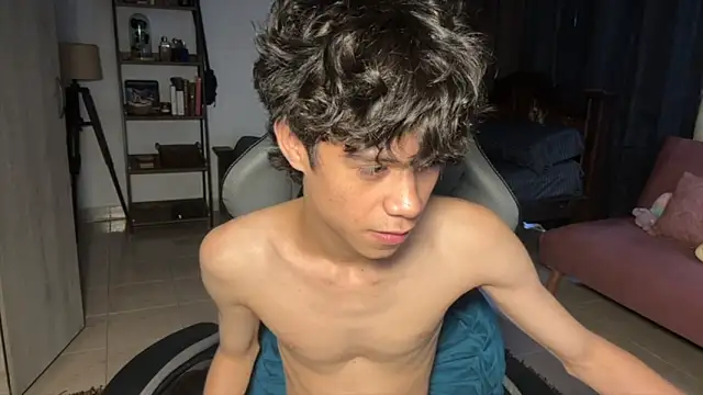 OopsAgain  online show from January 18, 7:50 pm