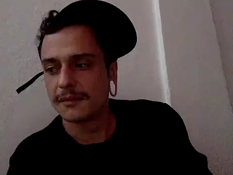 Snapshot of chrisalmeid_ chatting on September 24, 10:51 am chrisalmeid  online show from September 24, 10:51 am