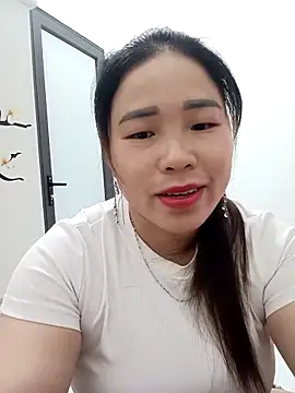 Snapshot of sumy-00 chatting on March 18, 10:07 am sumy-00 online show from March 18, 10:07 am