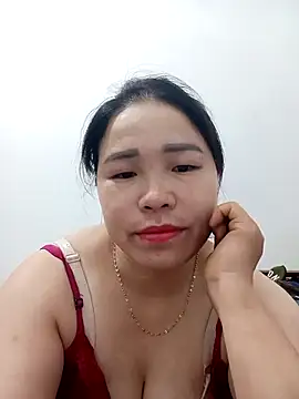 Snapshot of sumy-00 chatting on April 10, 4:23 pm sumy-00 online show from April 10, 4:23 pm