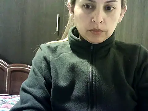 Snapshot of Valery__Rouse_ chatting on October 25, 4:42 am Valery Rouse online show from October 25, 4:42 am