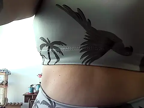 Snapshot of Valery__Rouse_ chatting on December 18, 3:51 pm Valery Rouse online show from December 18, 3:51 pm