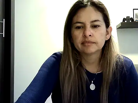 Valery  Rouse  online show from May 25, 11:38 am
