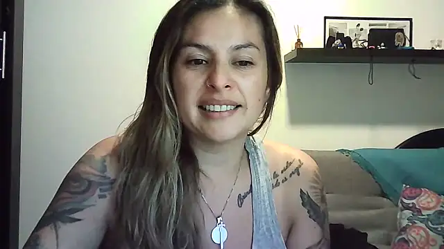 Valery  Rouse  online show from June 15, 10:56 pm