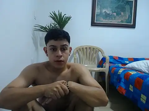 Snapshot of Young_handsome chatting on September 9, 12:32 am Young handsome online show from September 9, 12:32 am