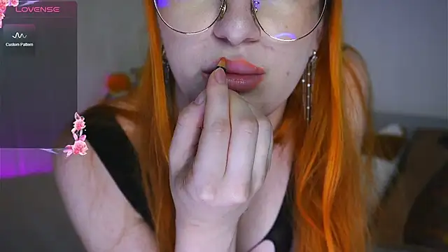 Snapshot of DaddysLittleSlutfox chatting on July 22, 3:48 pm DaddysLittleSlutfox online show from July 22, 3:48 pm