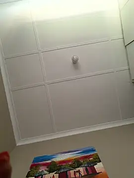 Snapshot of SlimblackGirl12 chatting on April 5, 10:23 am SlimblackGirl12 online show from April 5, 10:23 am