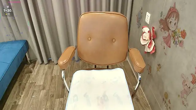 Snapshot of Bae_Gigii chatting on May 27, 12:40 am Bae Gigii online show from May 27, 12:40 am