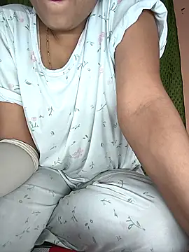 Hott Archana online show from November 30, 5:17 pm