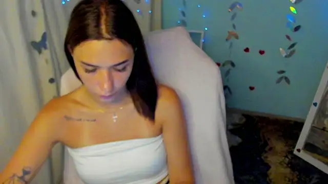 Snapshot of Bella_Night4 chatting on June 30, 8:15 am Bella Night4 online show from June 30, 8:15 am