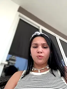 Snapshot of VendiMur chatting on November 23, 2:00 am VendiMur online show from November 23, 2:00 am