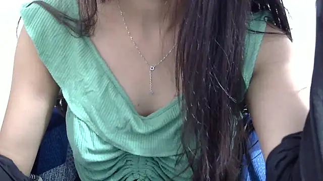 Snapshot of Riva_arora01 chatting on June 9, 10:16 am Riva arora01 online show from June 9, 10:16 am