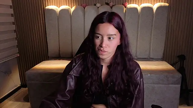  Mia Evans 1 online show from July 11, 7:49 pm