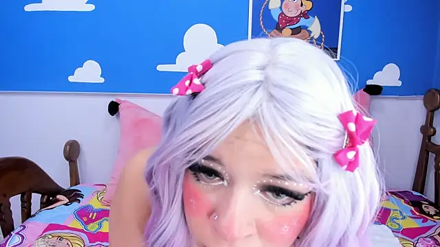 Snapshot of miss__evolet chatting on December 2, 11:04 am miss evolet online show from December 2, 11:04 am