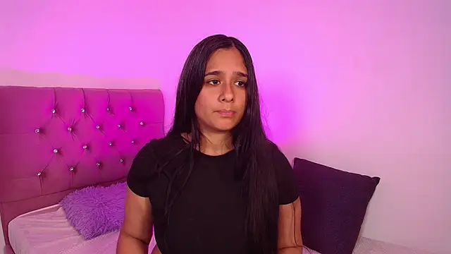 mae nathan  online show from June 9, 3:51 am