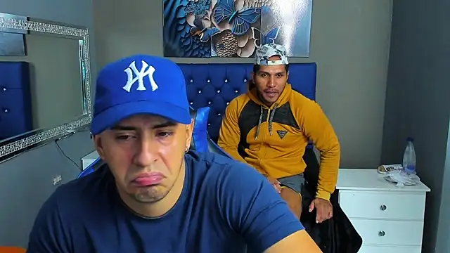 AngelAndChris online show from October 16, 12:39 pm