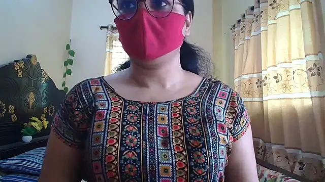 Elena cruz5 online show from May 3, 5:02 am