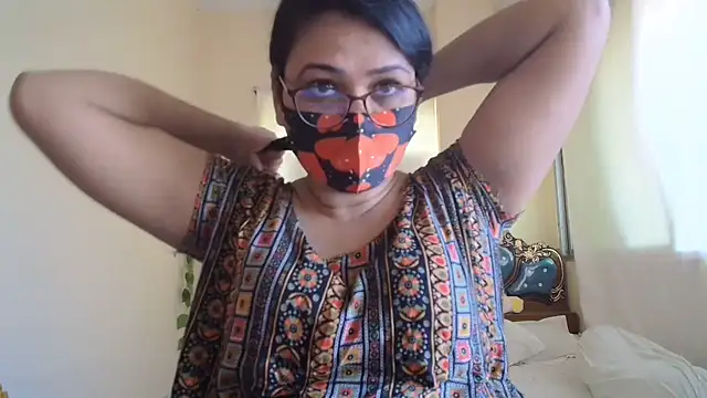 Elena cruz5 online show from August 1, 10:47 am