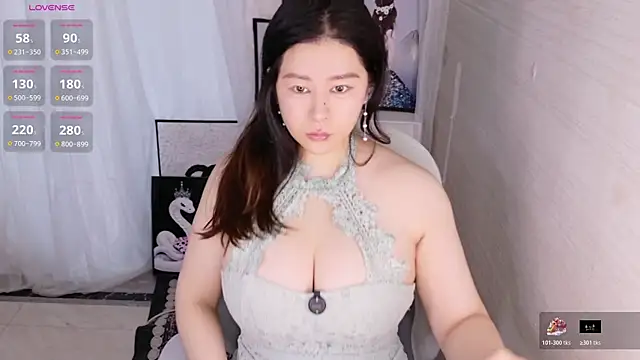 Snapshot of Scarlett-oracle chatting on November 30, 11:09 pm Scarlett-oracle online show from November 30, 11:09 pm