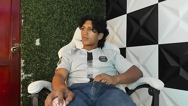 bull cam online show from November 5, 7:14 pm