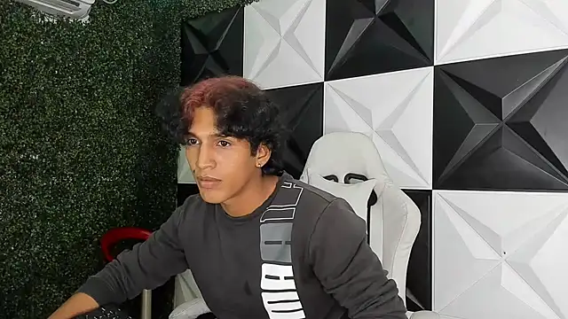 bull cam online show from December 15, 3:22 am