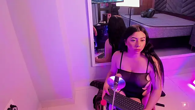 Mia Valentine  online show from November 13, 8:52 pm