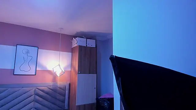 Mia Valentine  online show from November 23, 7:24 pm