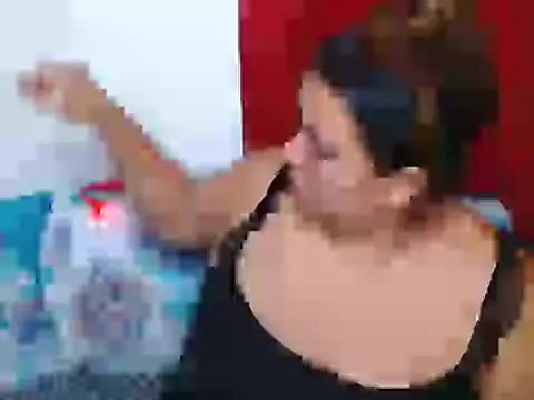 Snapshot of KeilyHall chatting on October 18, 4:04 am KeilyHall online show from October 18, 4:04 am