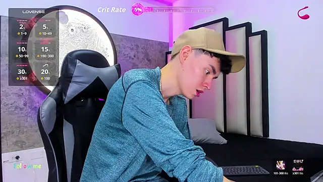 Snapshot of Deivid_oficial20 chatting on October 25, 7:41 pm Deivid oficial20 online show from October 25, 7:41 pm