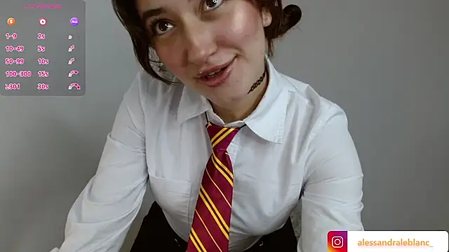 AlessandraLB online show from September 10, 10:15 am