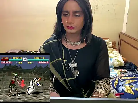 LuvLayla online show from December 20, 6:42 am