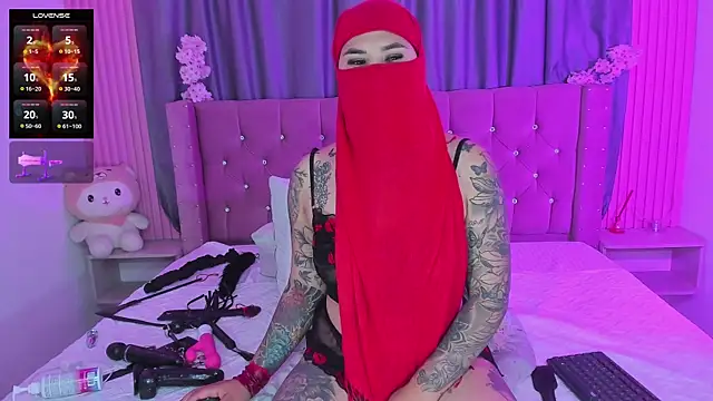 Nayla-Mouna online show from February 21, 7:42 am