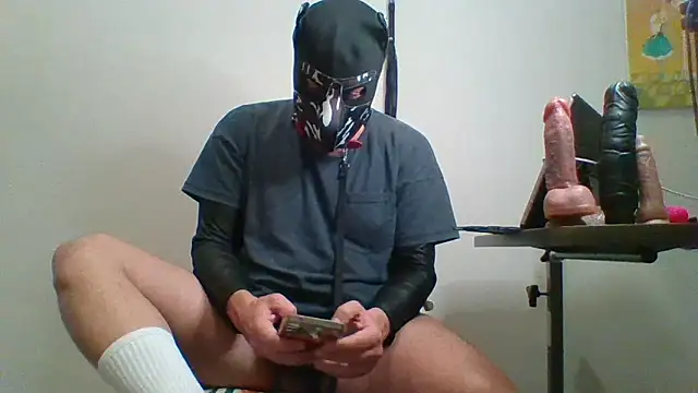 Maskpor2022 online show from November 28, 10:34 pm