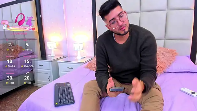 bryXonStorm online show from September 18, 10:45 pm