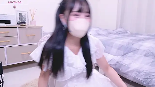 YURi luv online show from September 19, 6:48 am