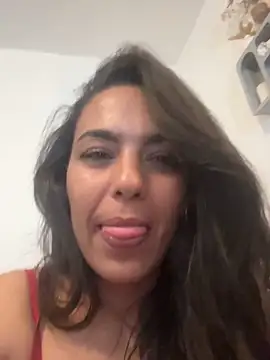 Snapshot of Mitalina chatting on May 10, 3:17 pm Mitalina online show from May 10, 3:17 pm