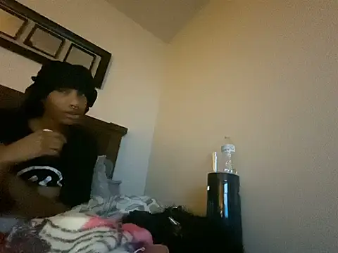 Snapshot of Brooke012 chatting on May 30, 7:05 am Brooke012 online show from May 30, 7:05 am