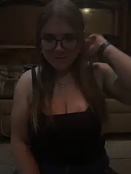 adventuresinsky online show from October 6, 3:04 am