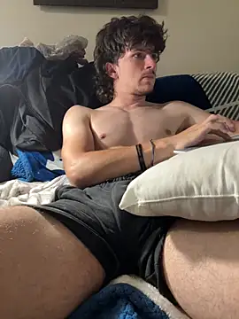 Snapshot of conradical18 chatting on September 24, 2:26 am conradical18 online show from September 24, 2:26 am