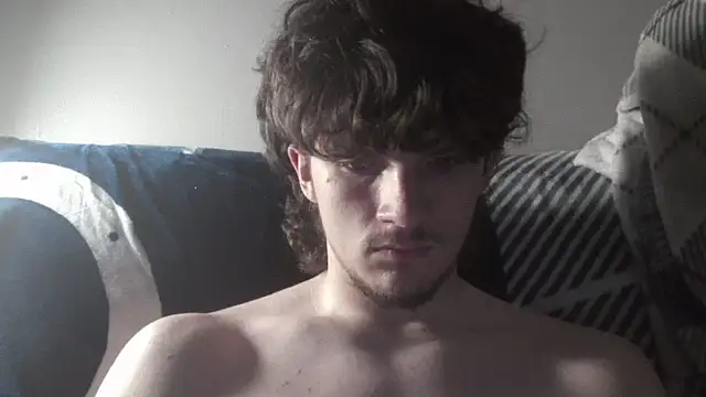 Snapshot of conradical18 chatting on October 2, 4:19 am conradical18 online show from October 2, 4:19 am