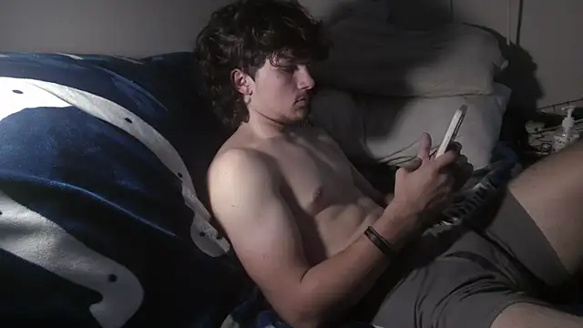 Snapshot of conradical18 chatting on October 4, 10:30 pm conradical18 online show from October 4, 10:30 pm