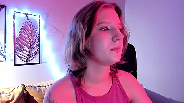 Hailey Foxy online show from November 30, 9:35 am