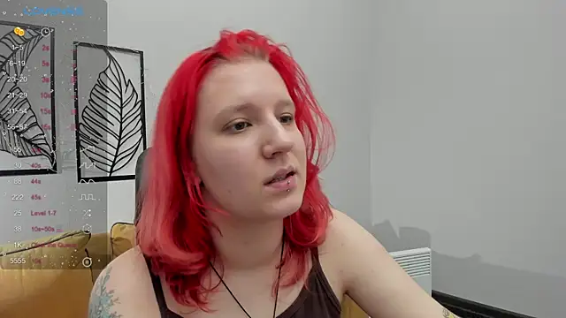 Snapshot of Hailey_Foxy chatting on April 13, 11:27 am Hailey Foxy online show from April 13, 11:27 am
