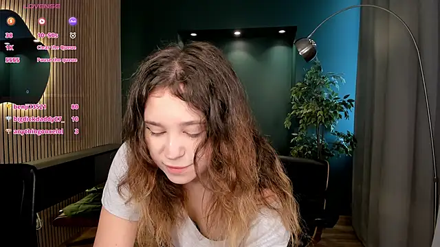 Lina Glow online show from June 15, 6:59 am