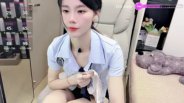 Yueyue-MM online show from April 27, 2:04 pm