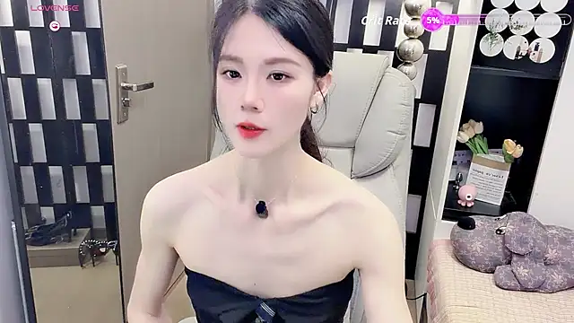 Yueyue-MM online show from June 5, 7:03 am