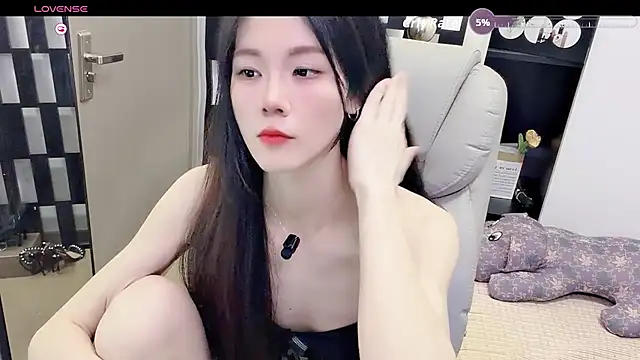 Snapshot of Yueyue-MM chatting on July 7, 3:09 am Yueyue-MM online show from July 7, 3:09 am