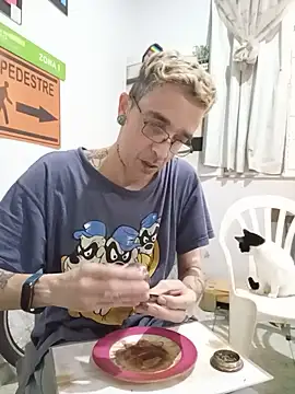 Snapshot of dinho_carioca chatting on May 31, 3:08 pm dinho carioca online show from May 31, 3:08 pm